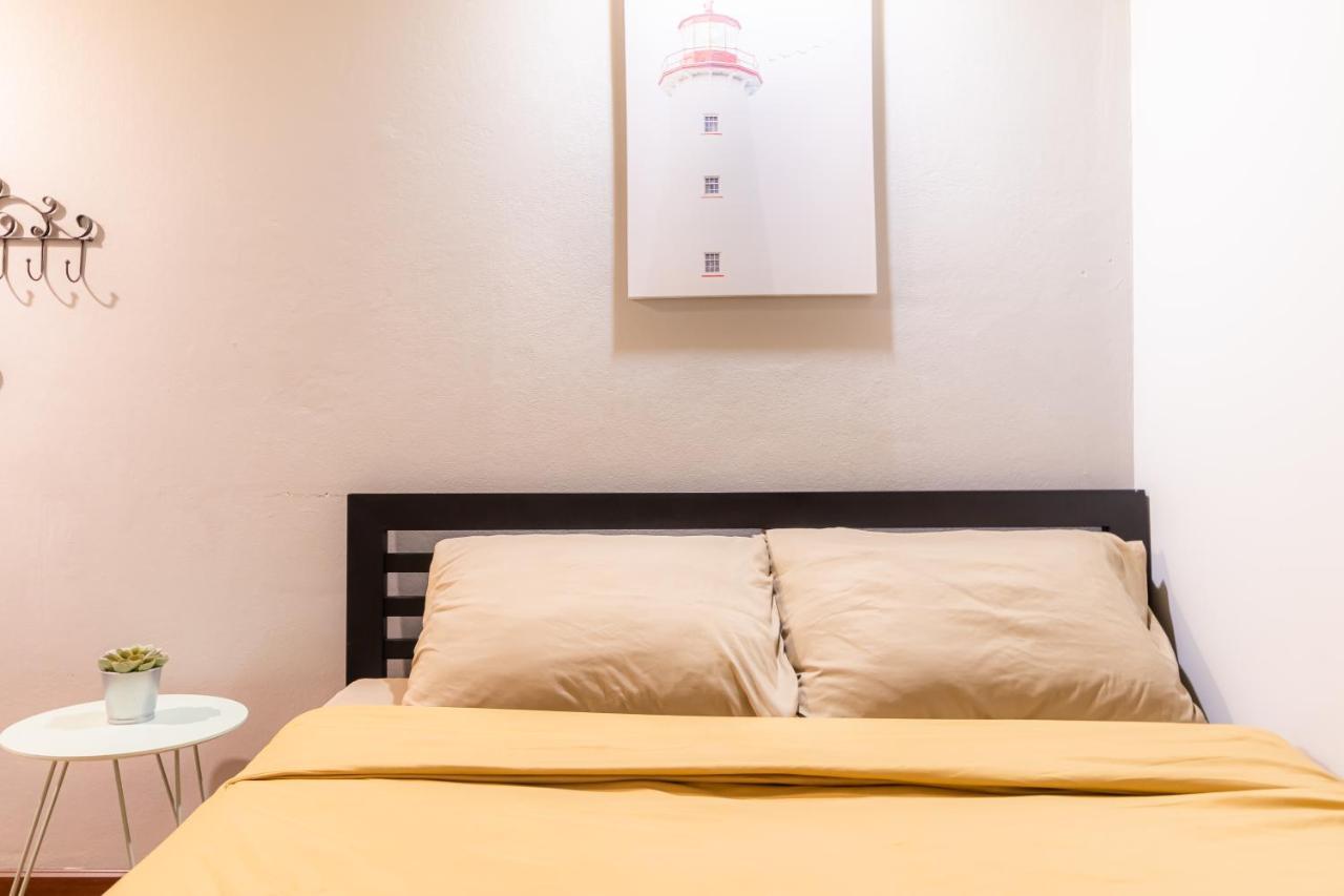 Snoozzze Hostel ใกล้รถไฟฟ้า ย่านบางรัก (Adults Only) Bangkok Dış mekan fotoğraf